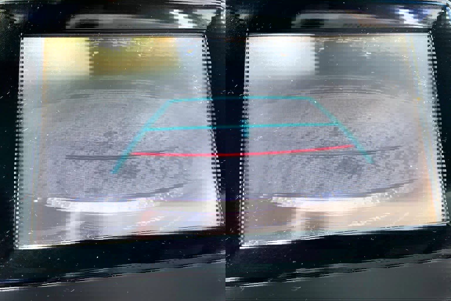 Used 2017 Toyota Highlander LE FWD image 26