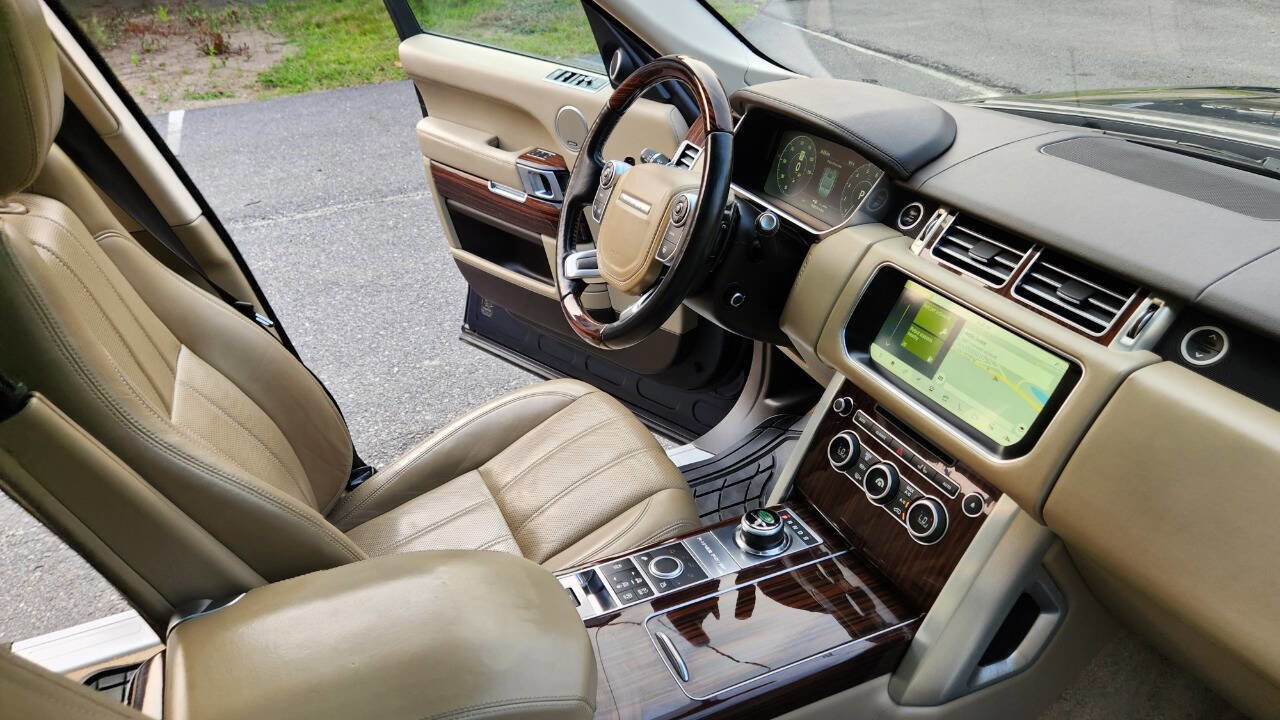 Used 2017 Land Rover Range Rover HSE AWD/4WD image 47