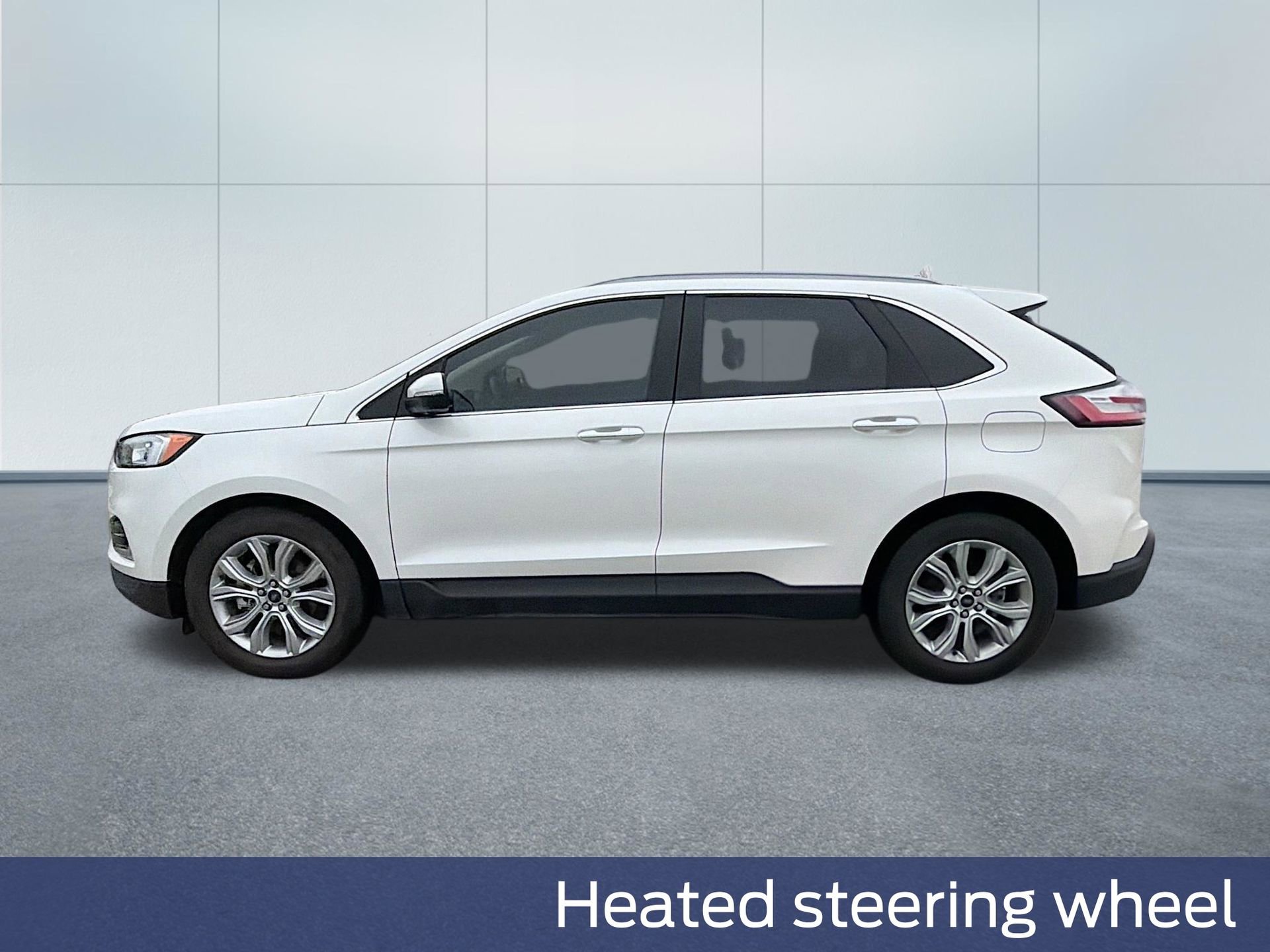 Used 2020 Ford Edge Titanium FWD image 11