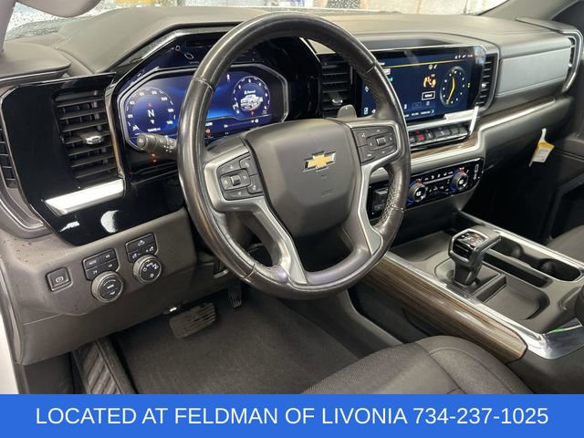 Used 2023 Chevrolet Silverado 1500 LT image 10