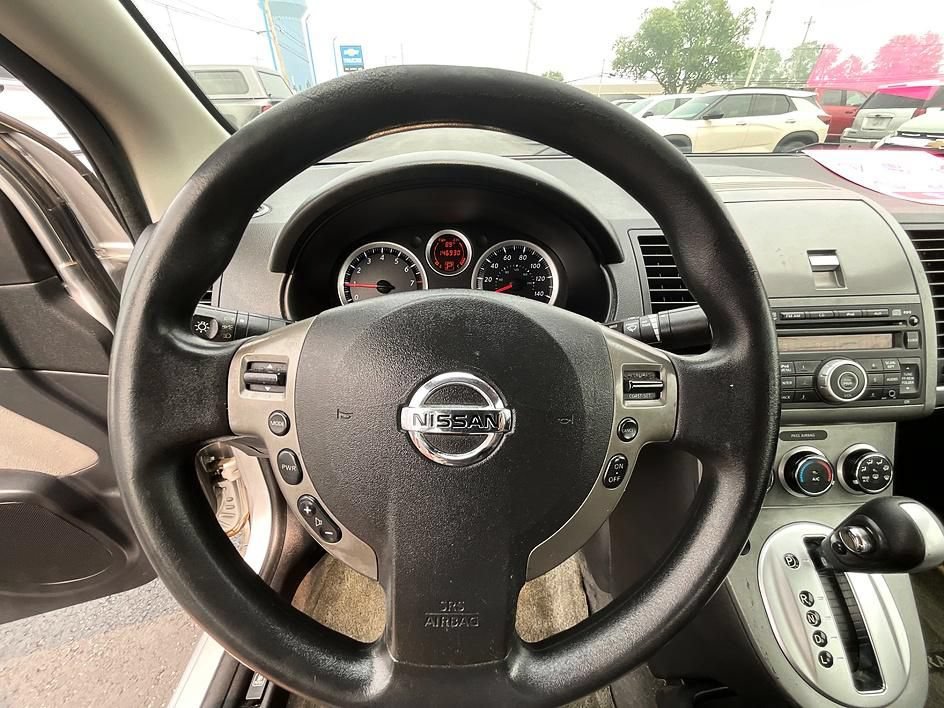 Used 2012 Nissan Sentra 2.0 S FWD image 17
