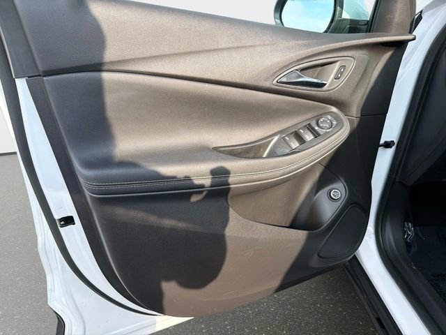 Used 2024 Buick Encore GX Preferred w/ Comfort Package FWD image 17