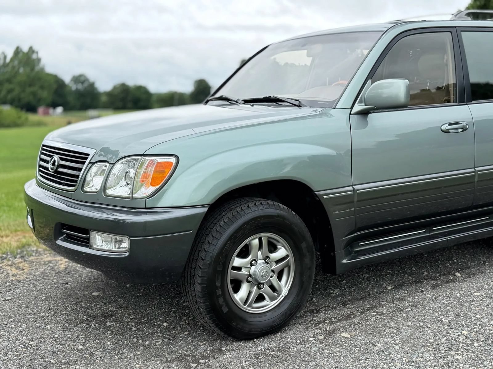 Used 2001 Lexus LX 470 4WD image 14