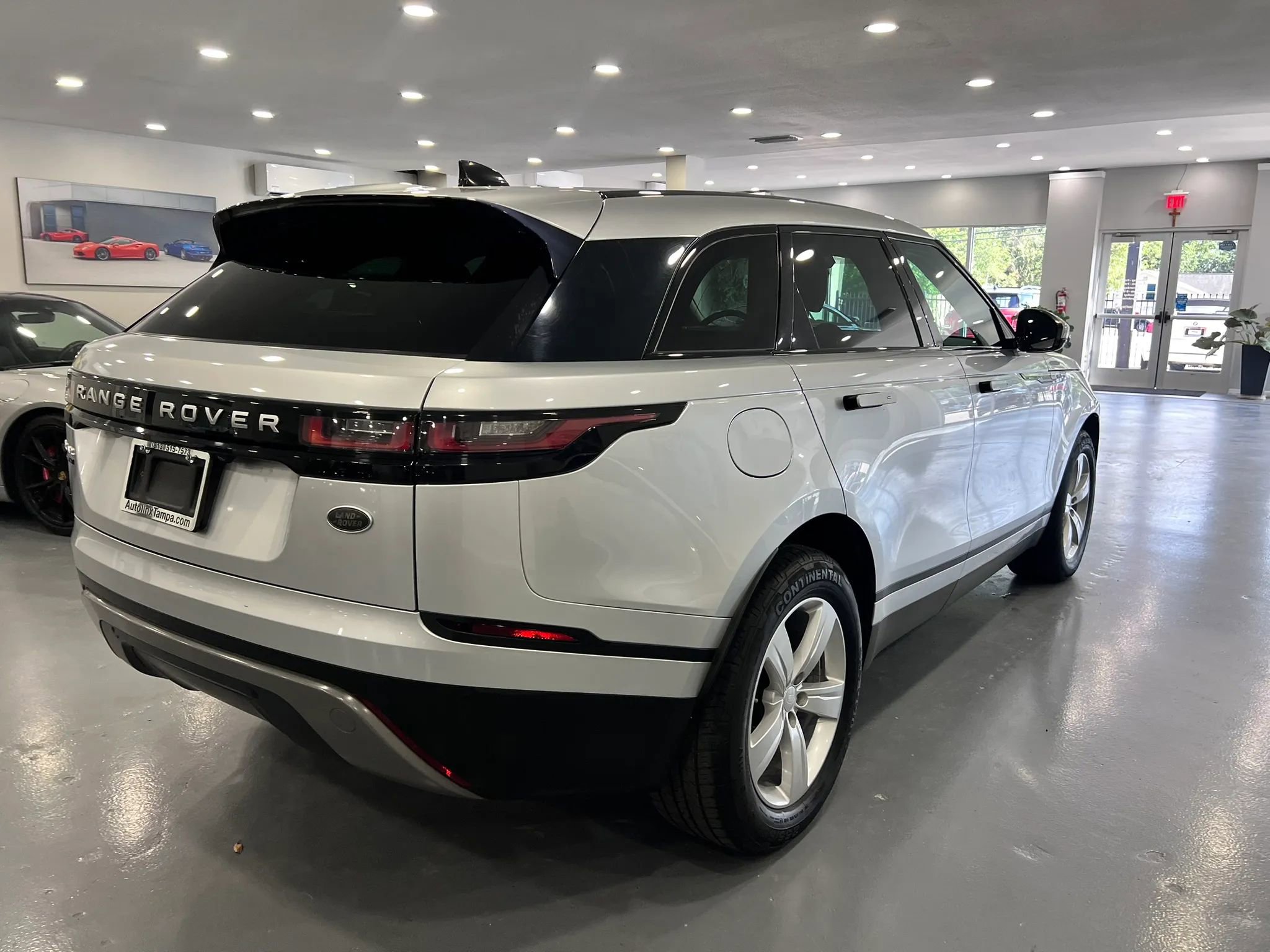 Used 2018 Land Rover Range Rover Velar S AWD/4WD image 7