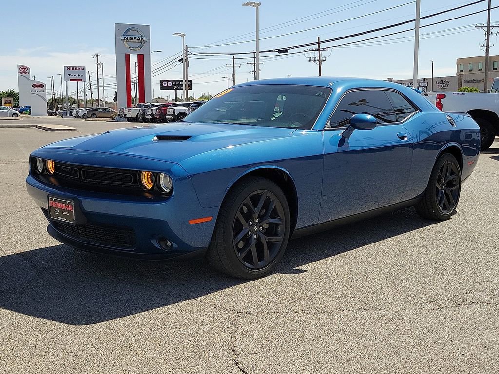 Used 2023 Dodge Challenger SXT w/ Blacktop Package RWD image 5
