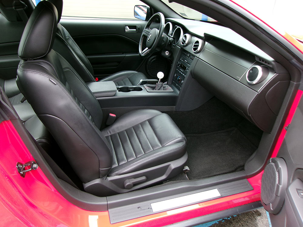 Used 2007 Ford Mustang Shelby GT500 image 7