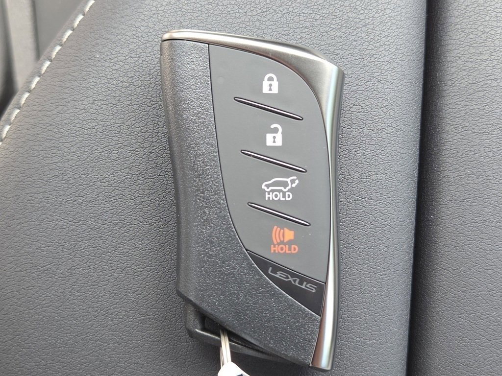 Certified 2025 Lexus TX 500h AWD w/ Technology Package image 43