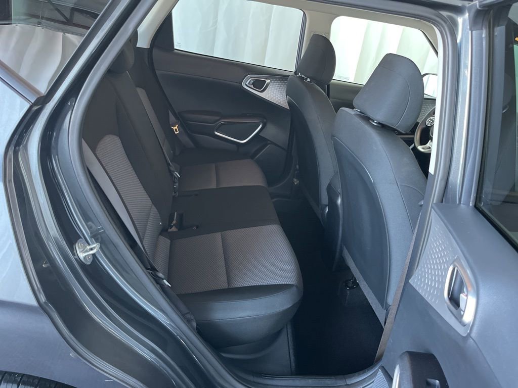 Used 2023 Kia Soul LX FWD image 26