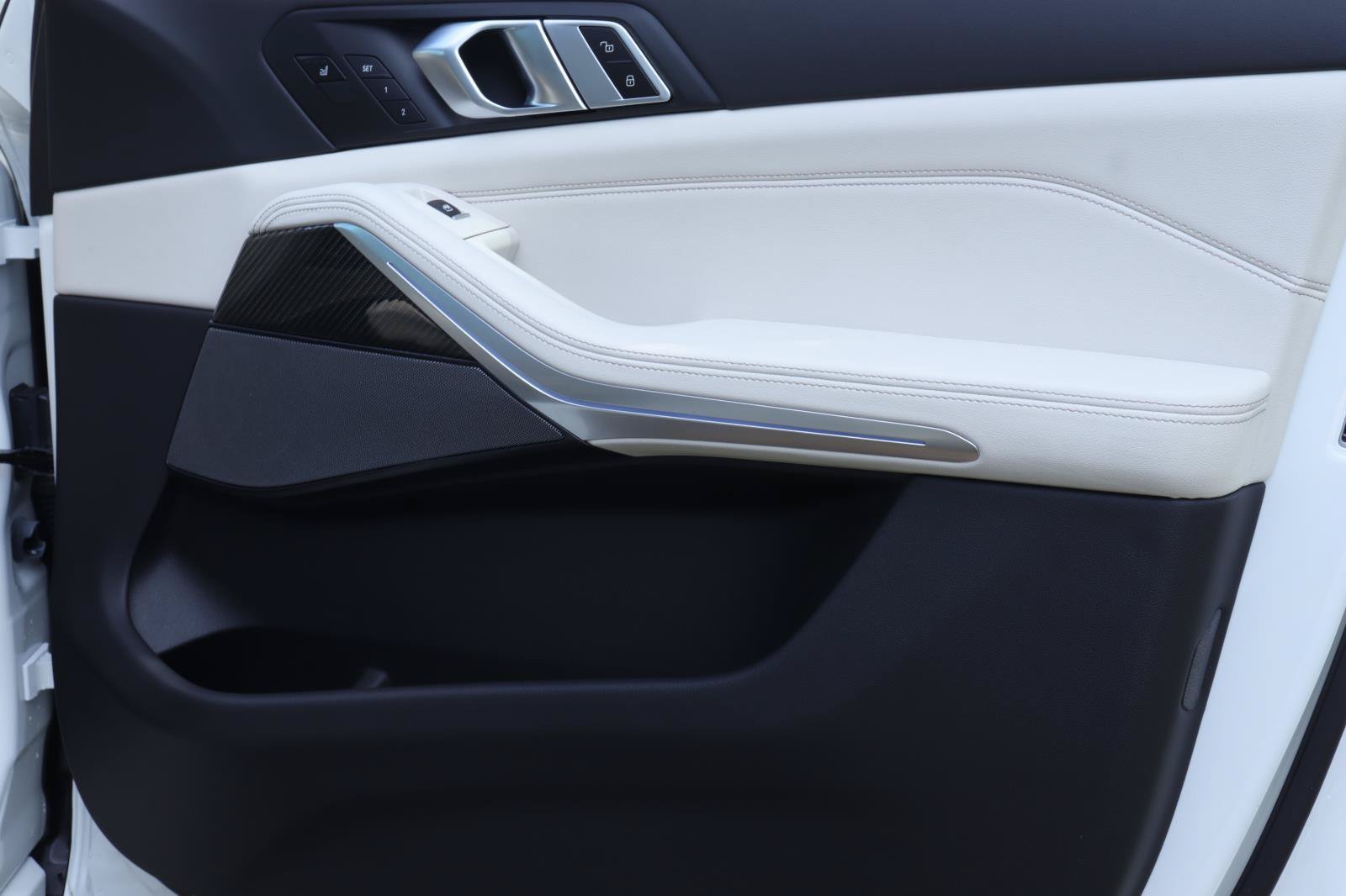 New 2026 BMW X5 M60i AWD/4WD image 19