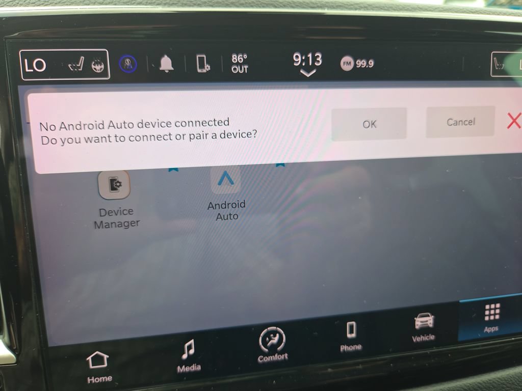 Used 2024 Chrysler Pacifica Touring-L FWD image 21