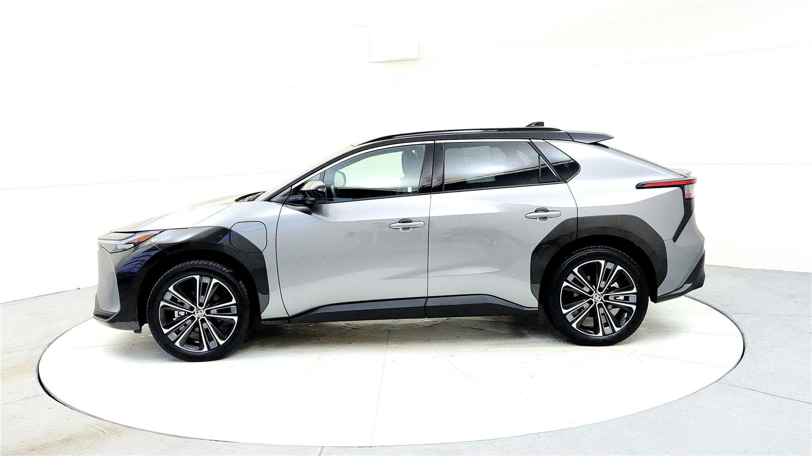 Certified 2023 Toyota bZ4X Limited w/ Weather Package image 3