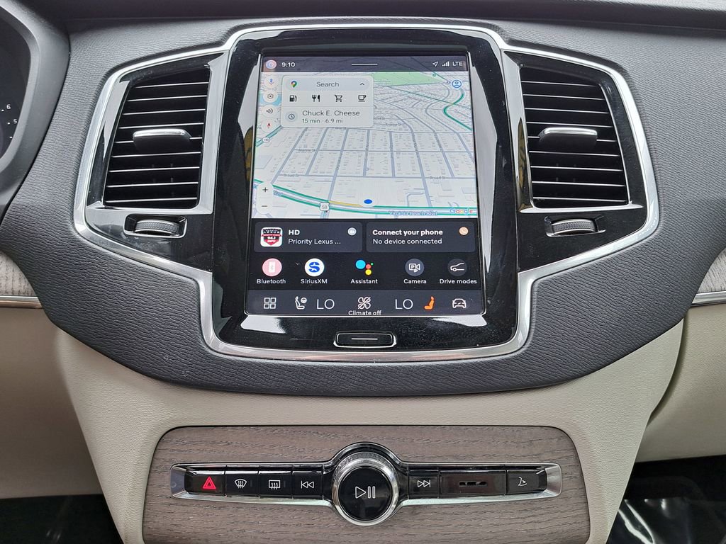 Used 2023 Volvo XC90 B5 Plus w/ Protection Package Premier image 12