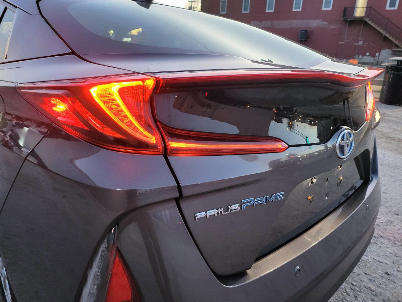 Used 2018 Toyota Prius Prime Advanced image 4