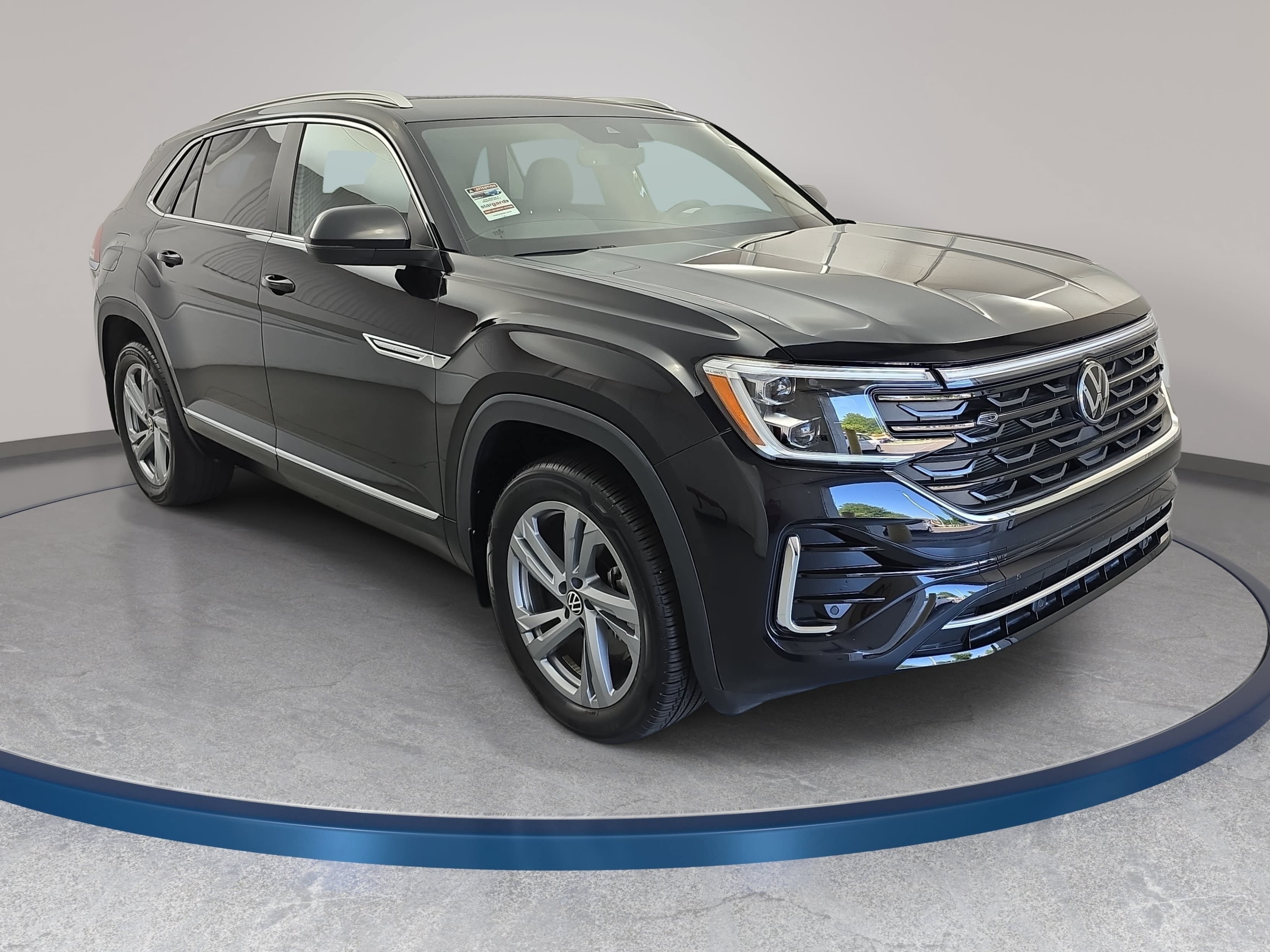 Certified 2024 Volkswagen Atlas Cross Sport SEL R-Line AWD/4WD image 3