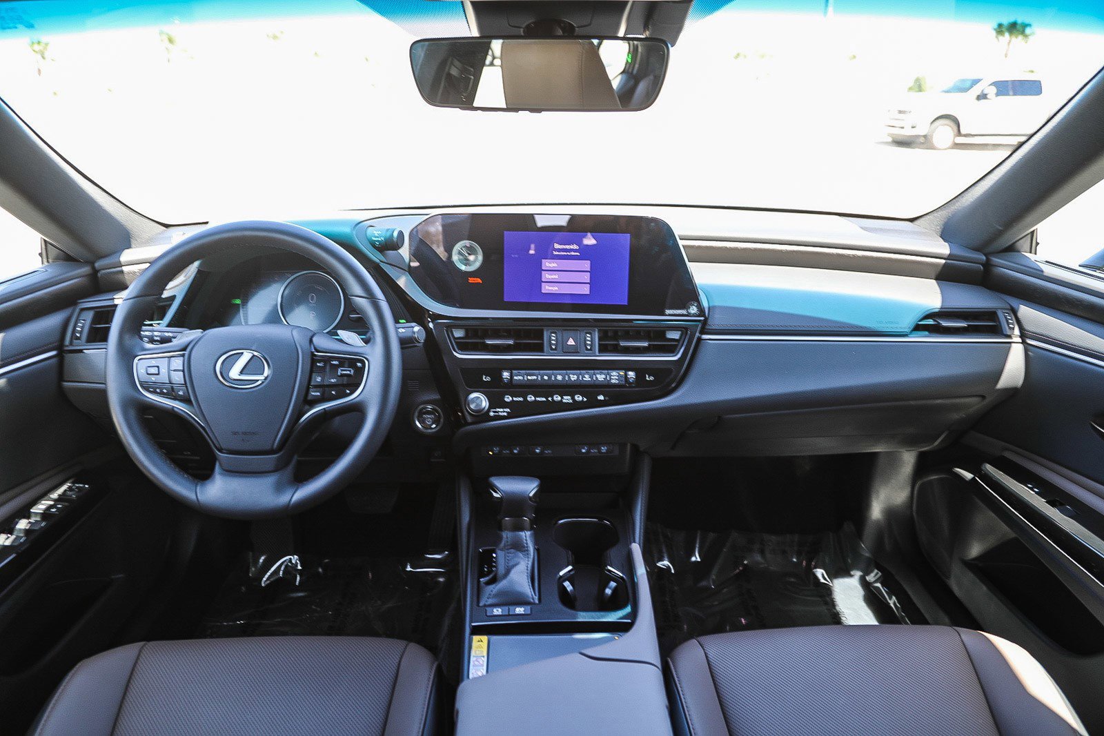 Used 2025 Lexus ES 300h w/ Premium Package image 12