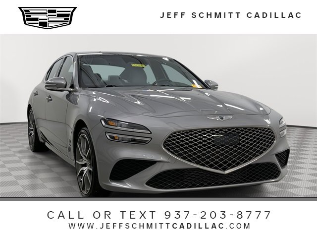 Used 2023 Genesis G70 2.0T image 1