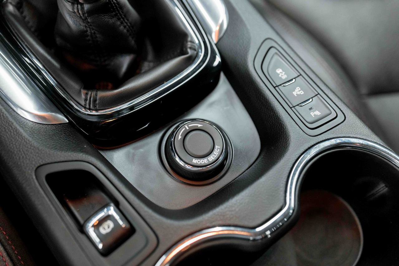 Used 2015 Chevrolet SS RWD image 53