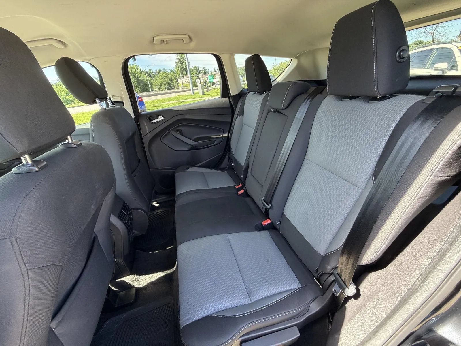 Used 2018 Ford Escape SE AWD/4WD image 17