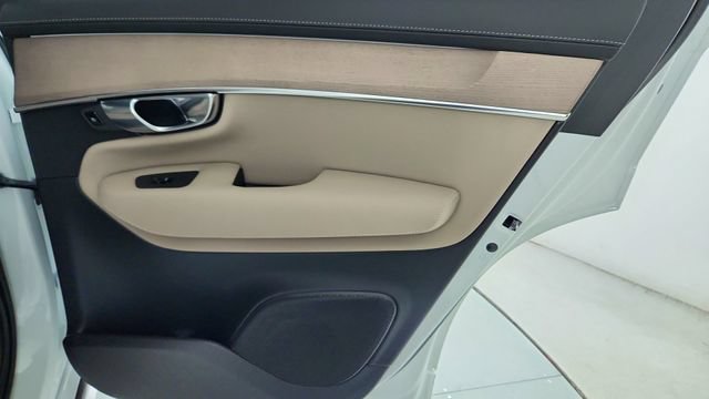 New 2026 Volvo XC90 T8 Plus w/ Protection Package Premier AWD/4WD image 36