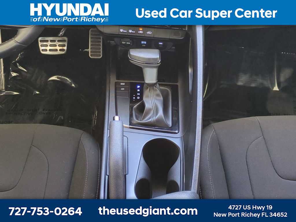 Certified 2025 Hyundai Elantra Sport FWD image 19