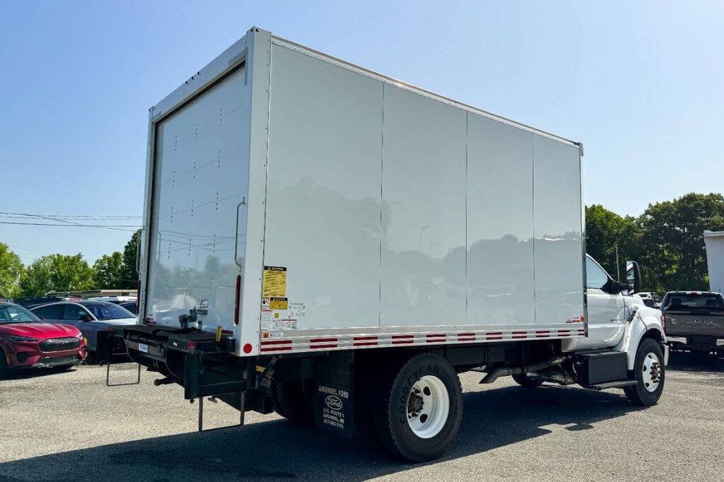 Used 2022 Ford F650 2WD Regular Cab Super Duty image 3