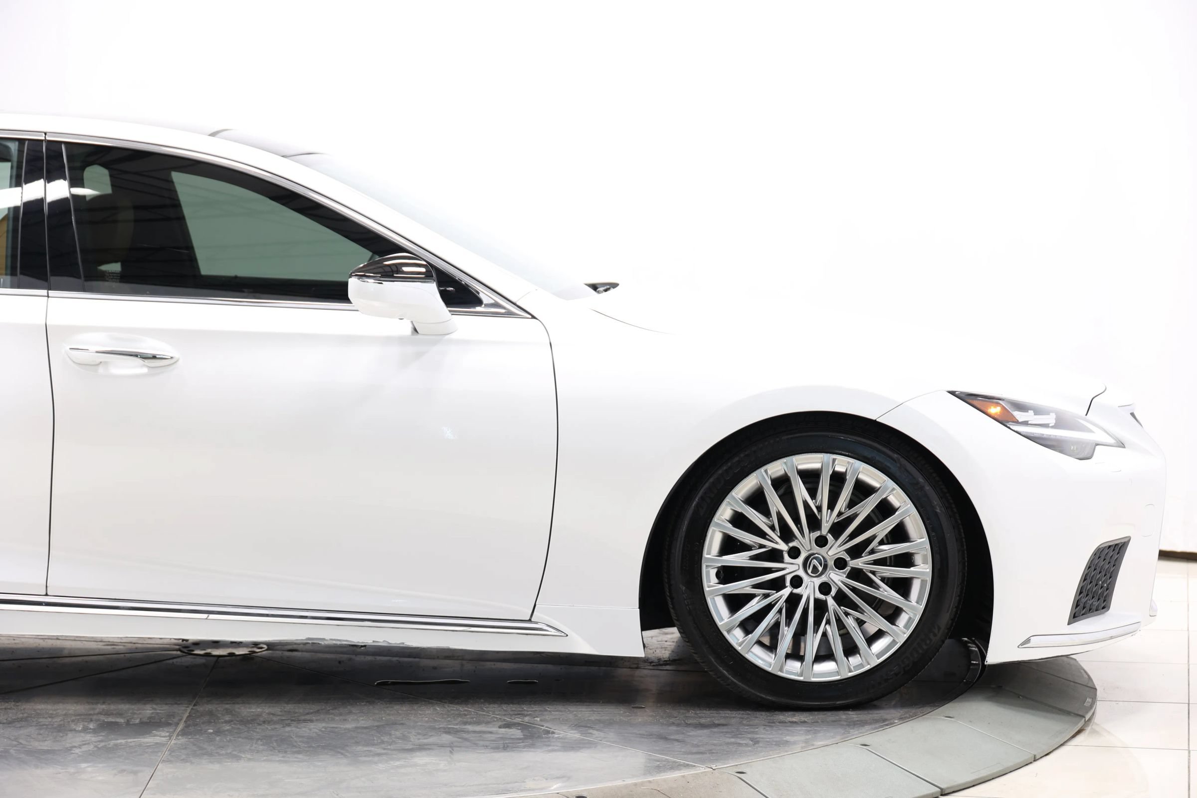 Used 2024 Lexus LS 500 w/ Interior Upgrade Package RWD image 75