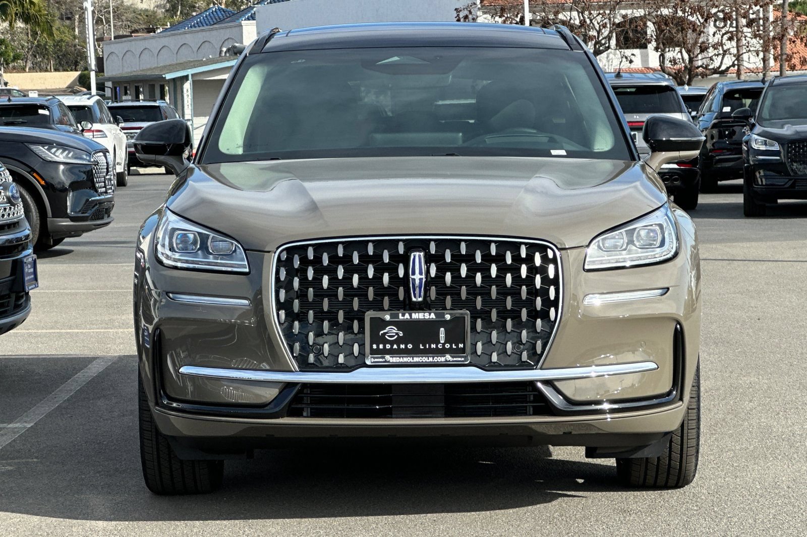 New 2025 Lincoln Corsair Grand Touring w/ Equipment Group 302A AWD/4WD image 8