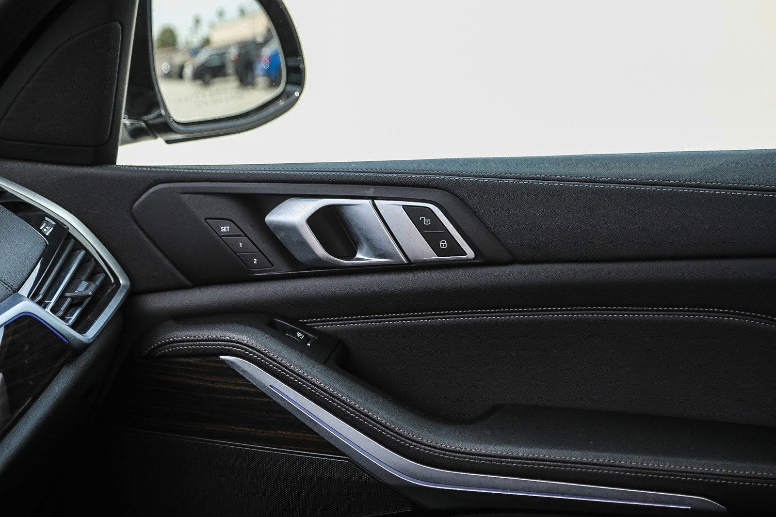 Used 2019 BMW X5 xDrive40i w/ Convenience Package AWD/4WD image 21