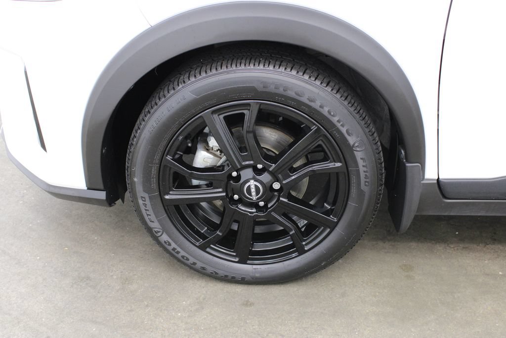 Used 2024 Nissan Kicks SR FWD image 26