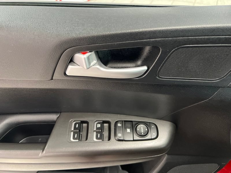 Certified 2022 Kia Sportage LX FWD image 19