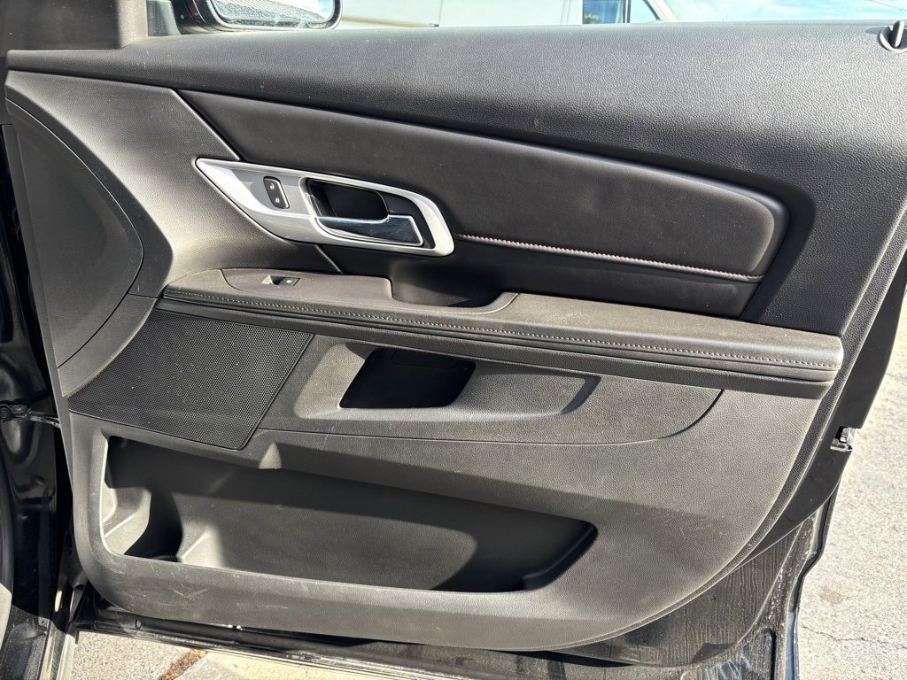 Used 2017 GMC Terrain SLE image 27