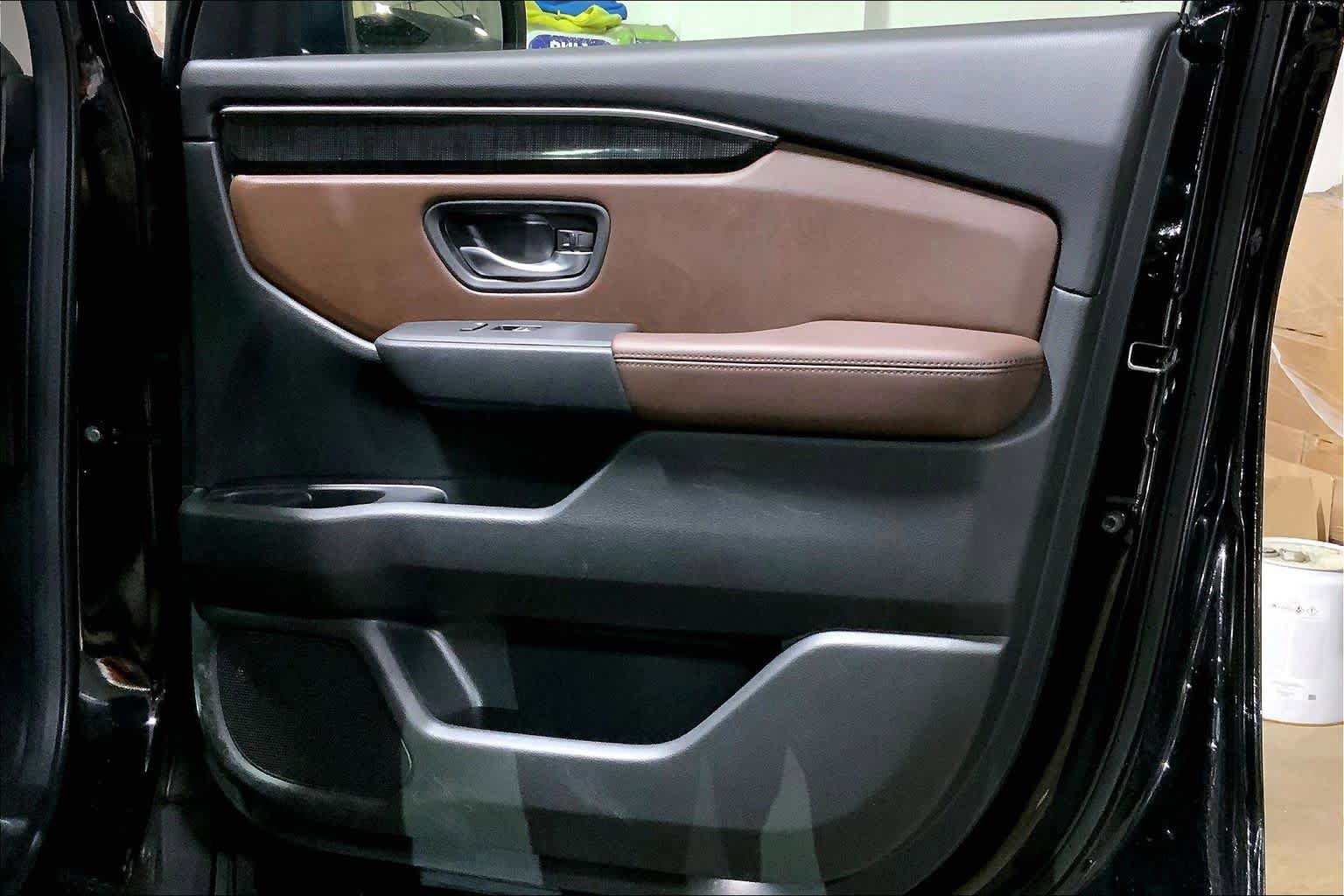 Used 2025 Honda Pilot Elite image 23