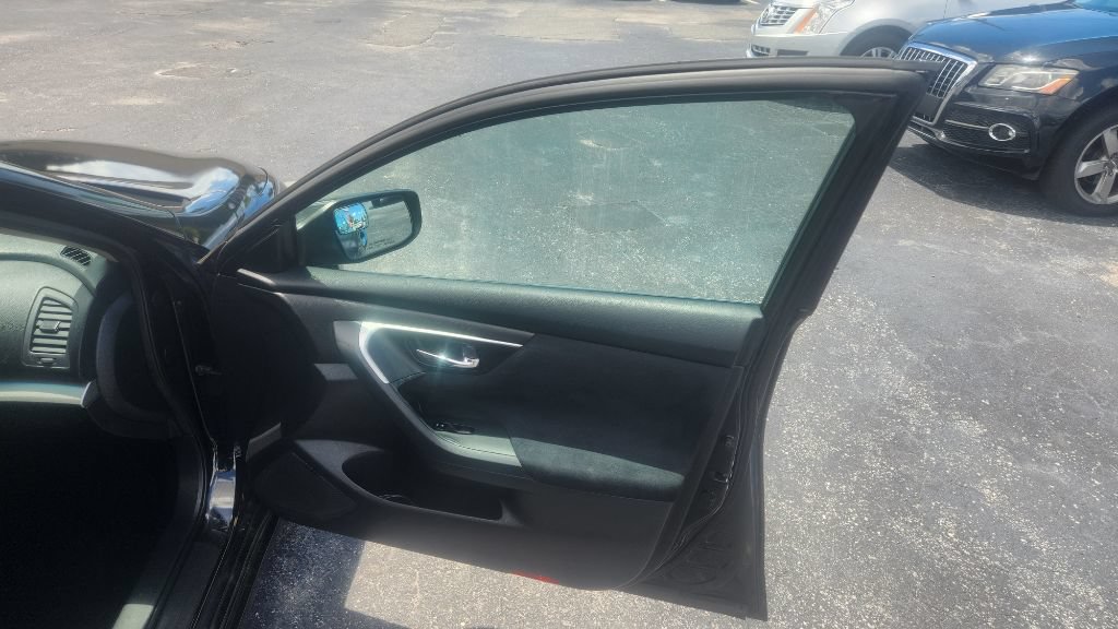 Used 2015 Nissan Altima 2.5 S FWD image 14
