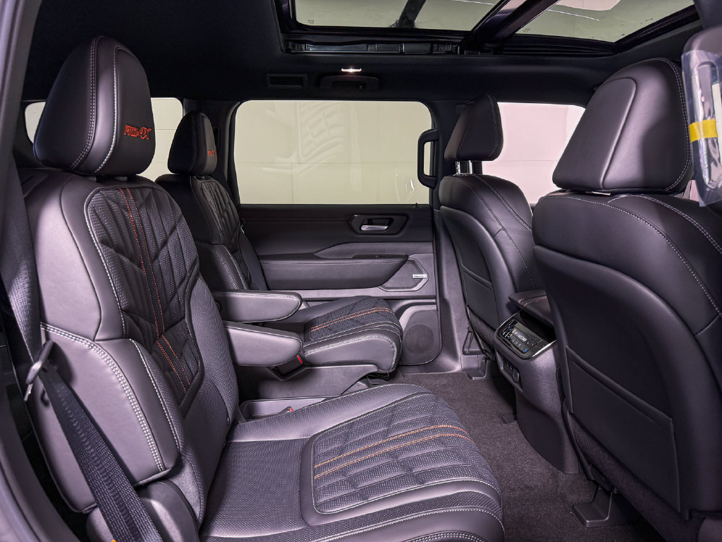 New 2026 Nissan Armada PRO-4X AWD/4WD image 31