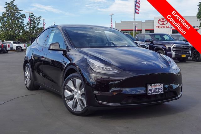 Used 2022 Tesla Model Y Long Range image 2