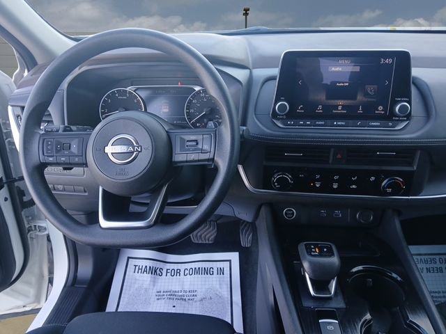 Used 2023 Nissan Rogue S image 10