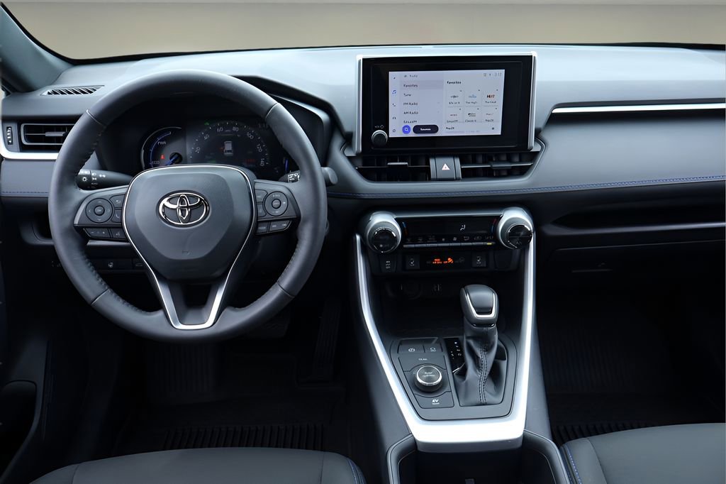 Certified 2023 Toyota RAV4 SE w/ Convenience Package image 13