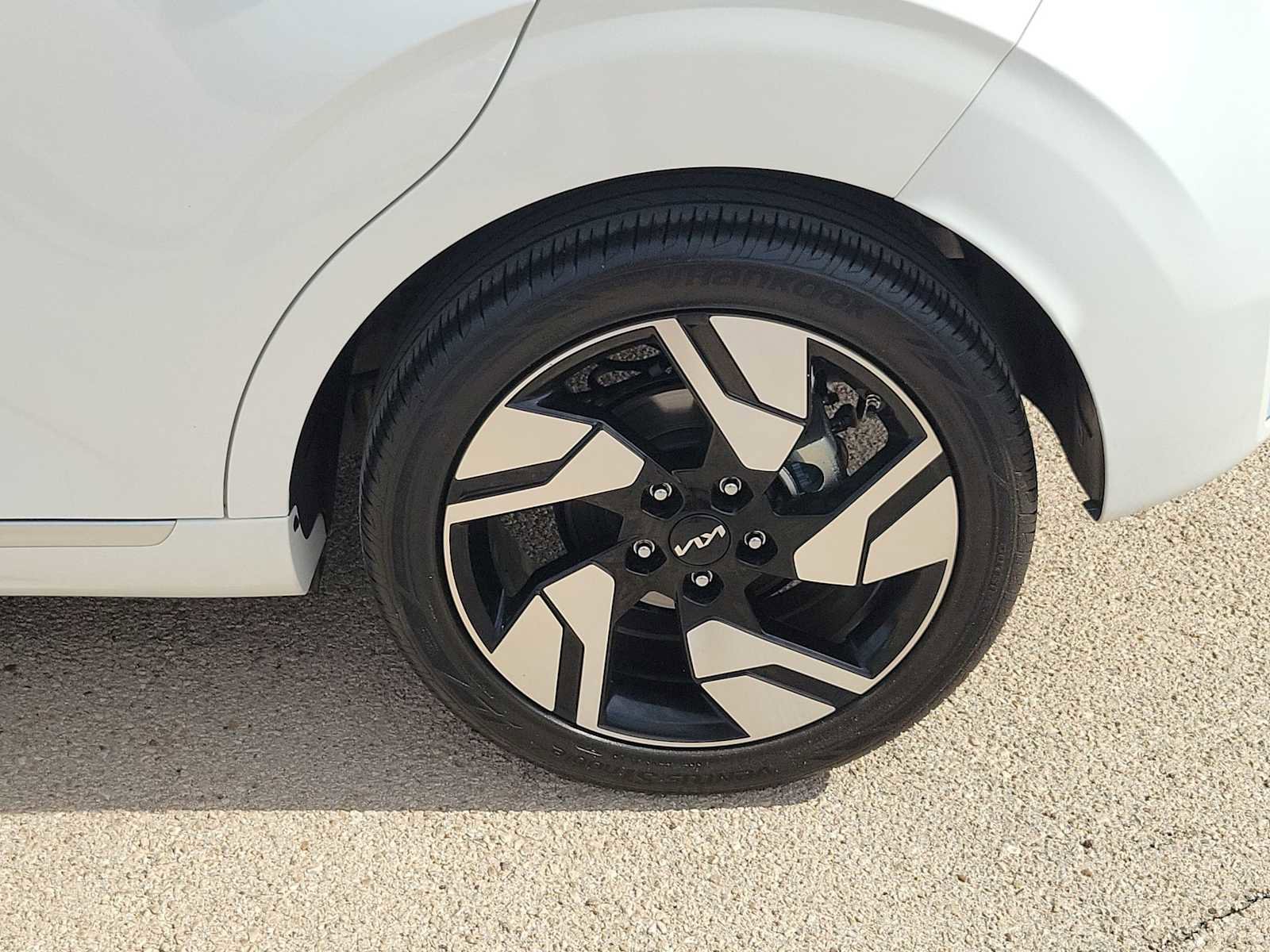 Used 2025 Kia Soul GT-Line w/ GT-Line Technology Package FWD image 12