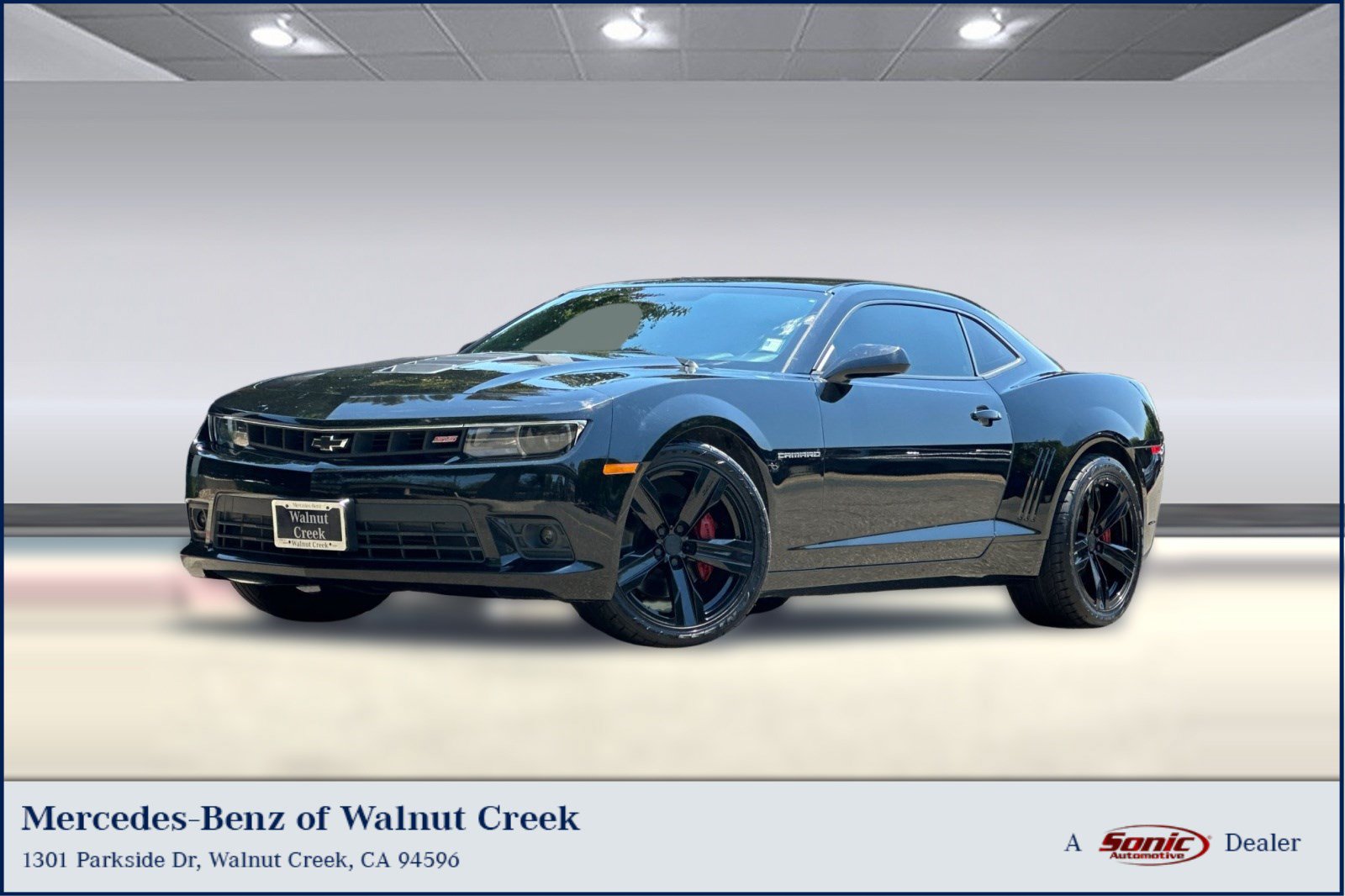 Used 2015 Chevrolet Camaro SS w/ RS Package RWD image 1