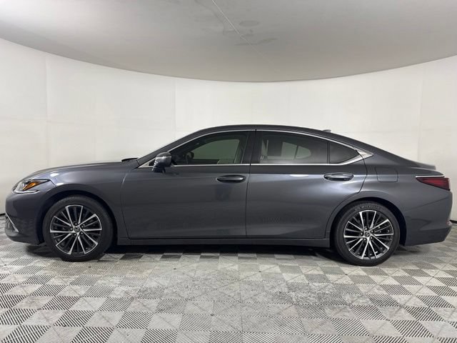 Used 2024 Lexus ES 350 w/ Premium Package FWD image 3