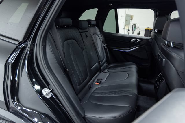 Used 2022 BMW X5 M50i AWD/4WD image 24
