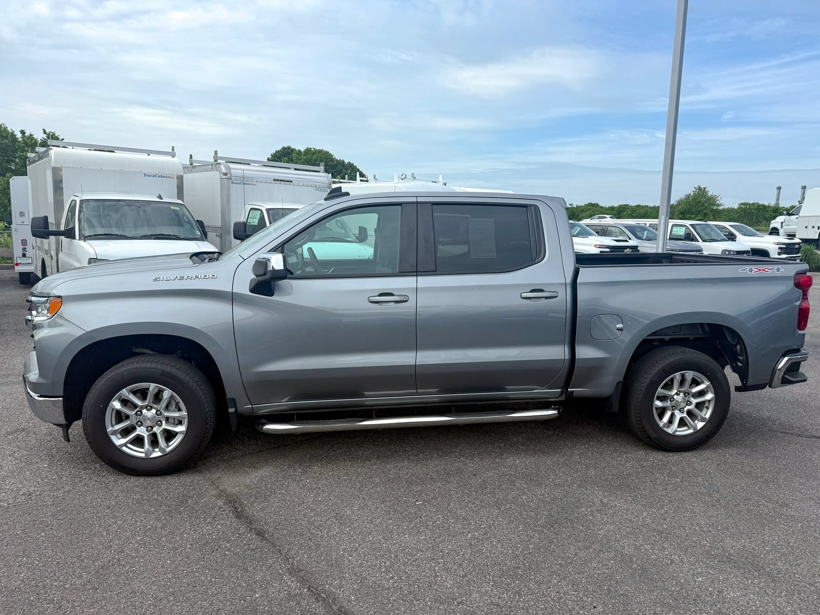 Certified 2023 Chevrolet Silverado 1500 LT AWD/4WD image 5