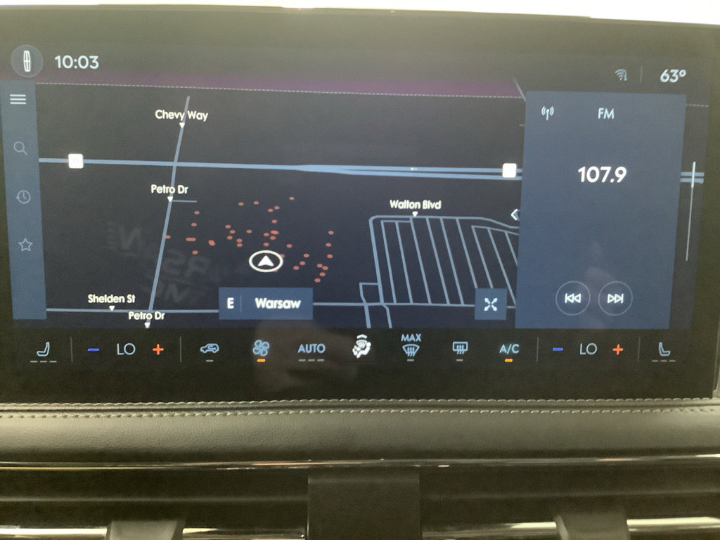 Used 2024 Lincoln Corsair AWD image 17