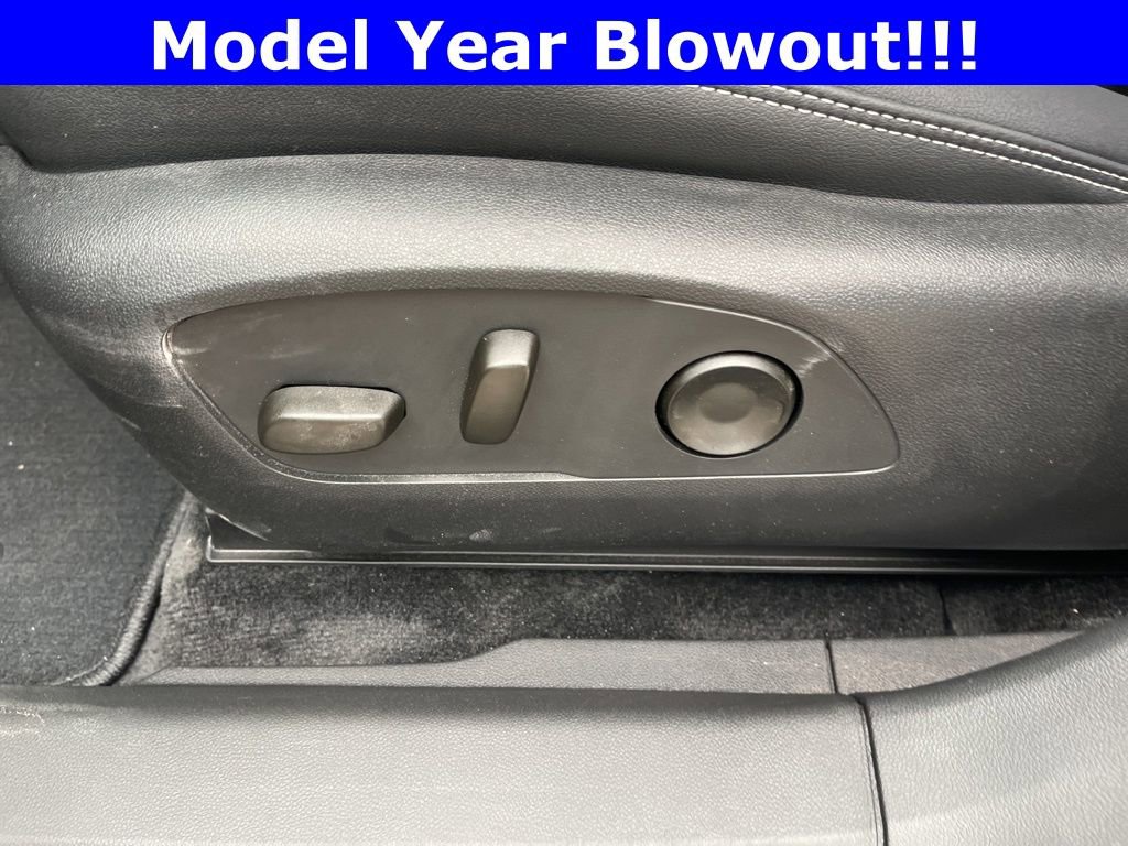 New 2024 Chevrolet Blazer EV LT image 13