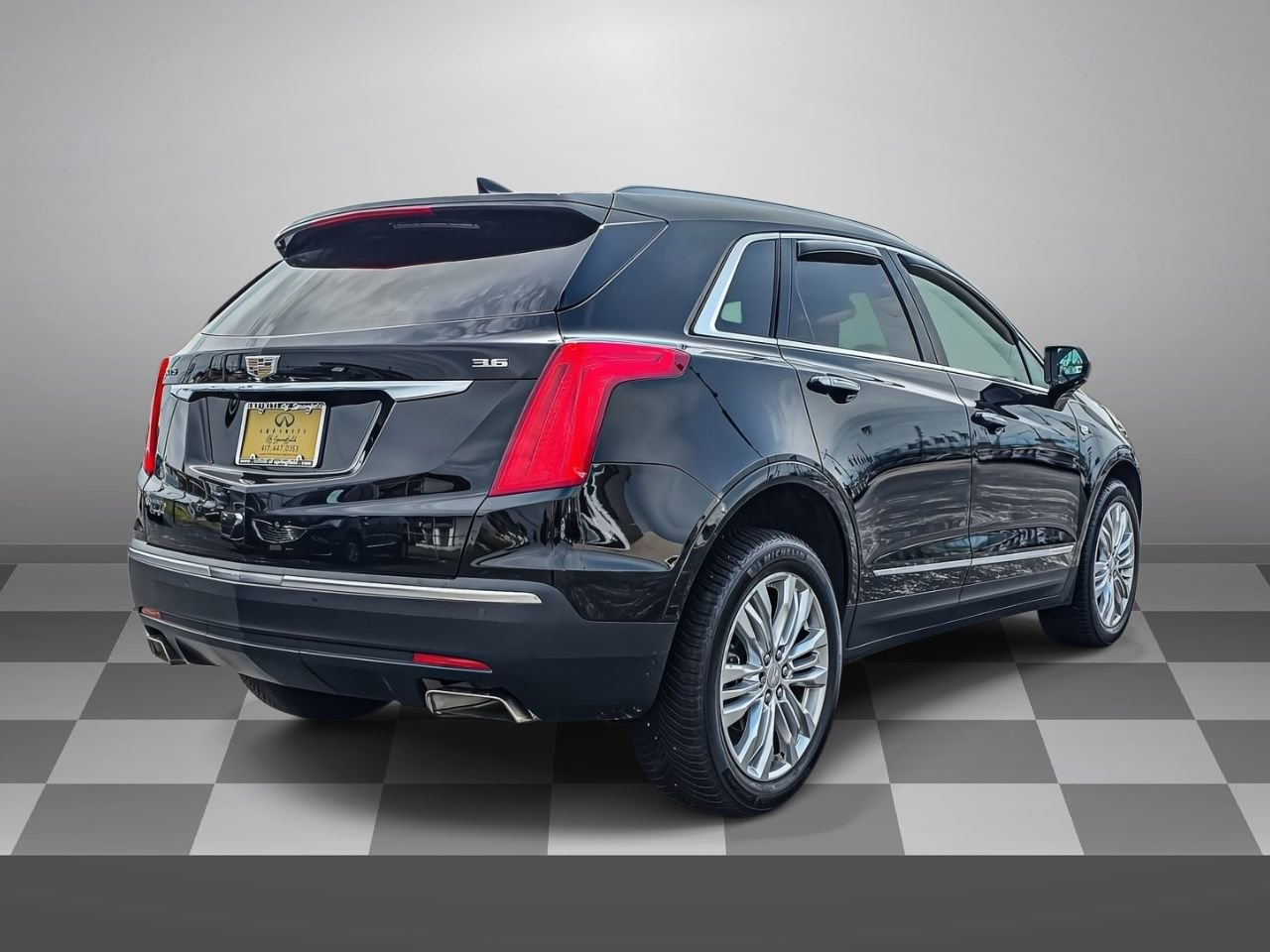 Used 2018 Cadillac XT5 Premium Luxury FWD image 6