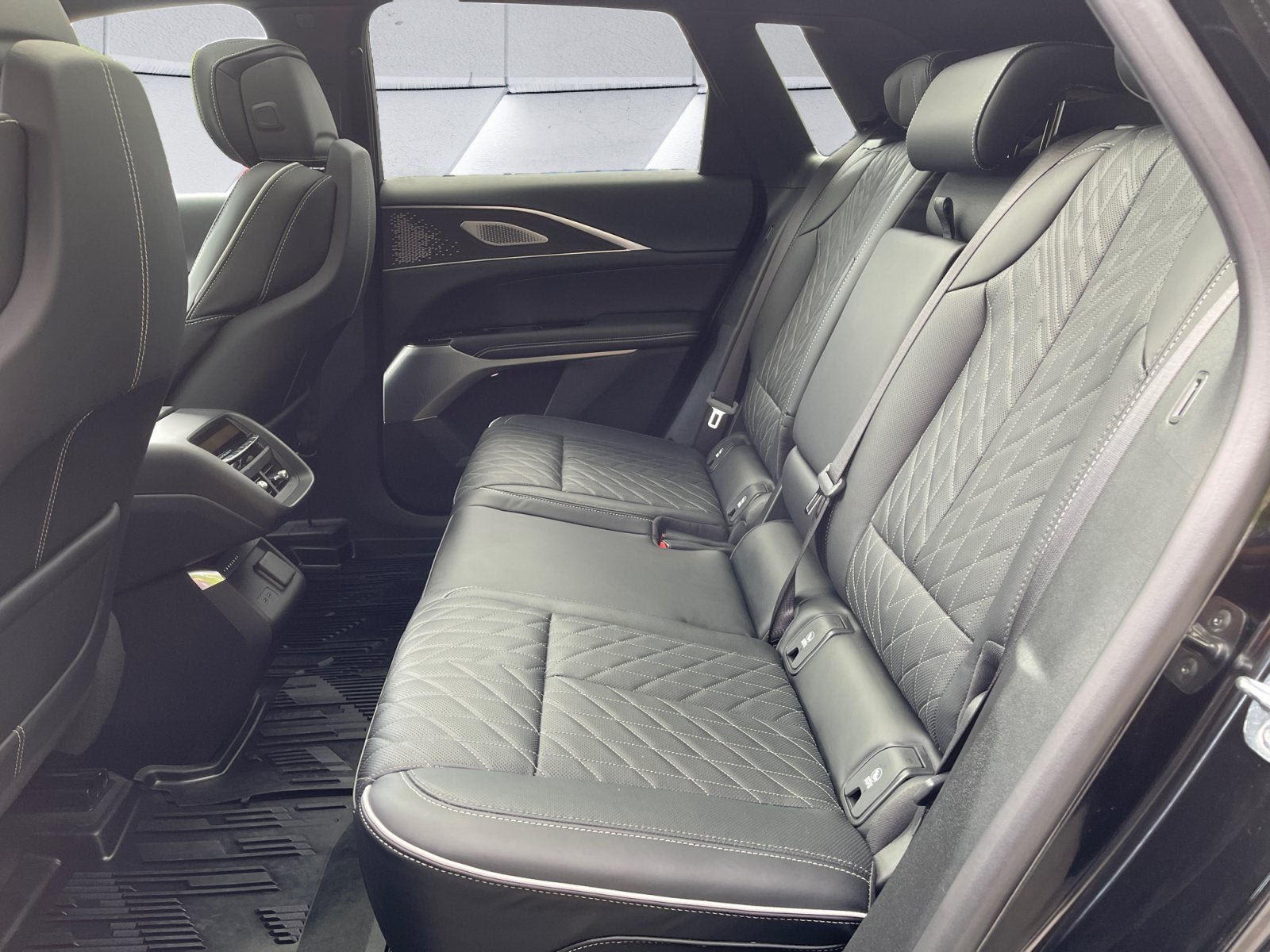 Used 2026 Cadillac Lyriq V w/ LPO, Floor Liner Package AWD/4WD image 14