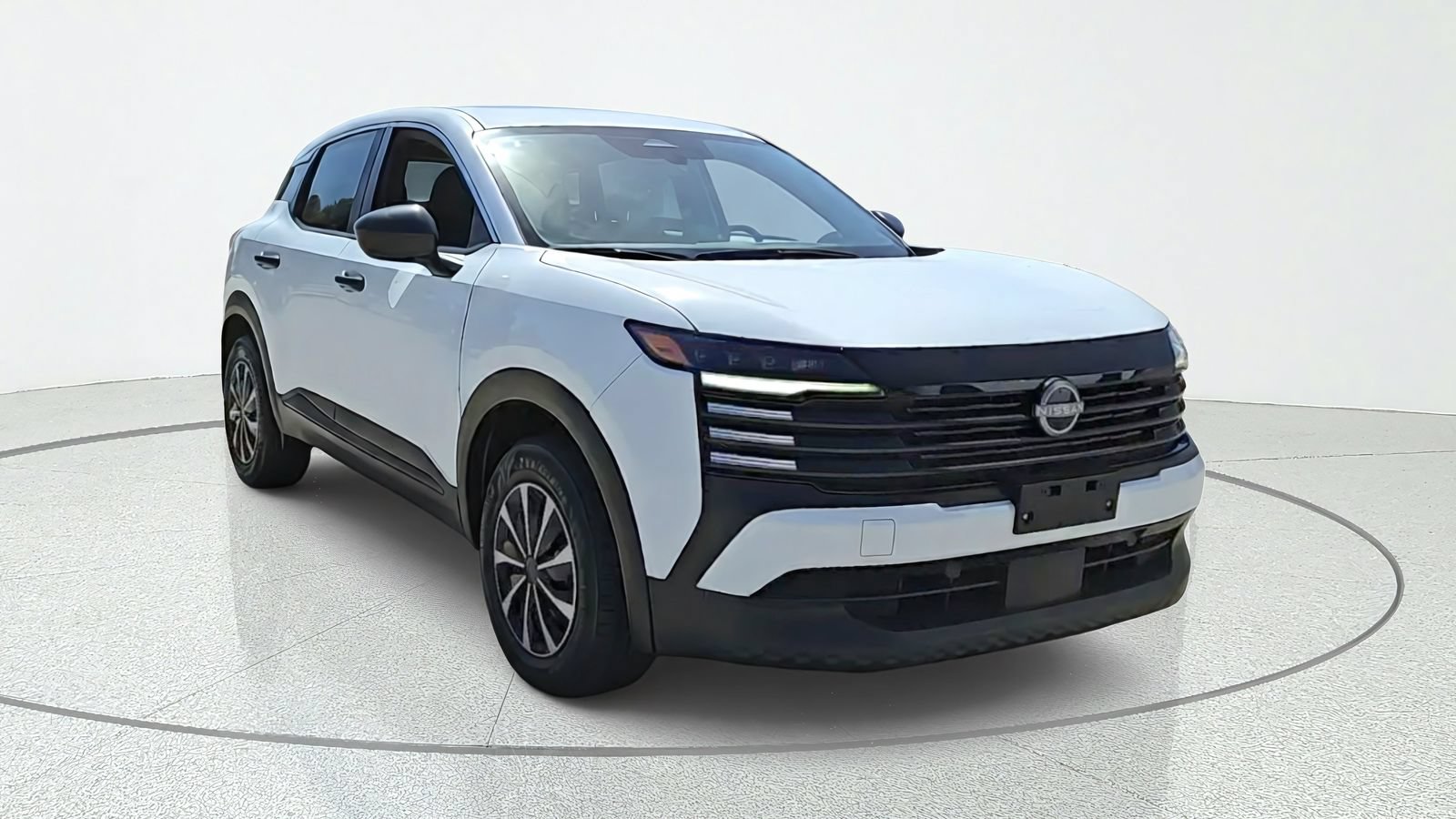 Certified 2025 Nissan Kicks S AWD/4WD image 1