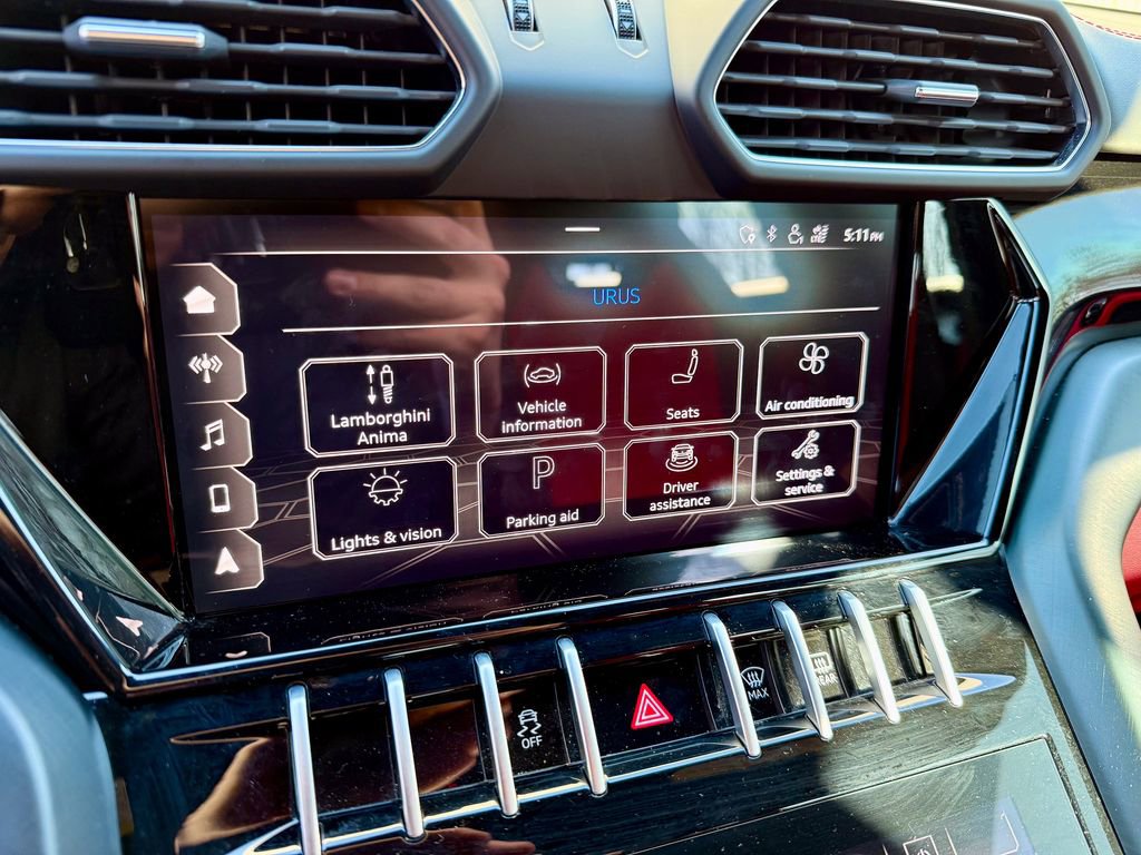 Used 2021 Lamborghini Urus image 40