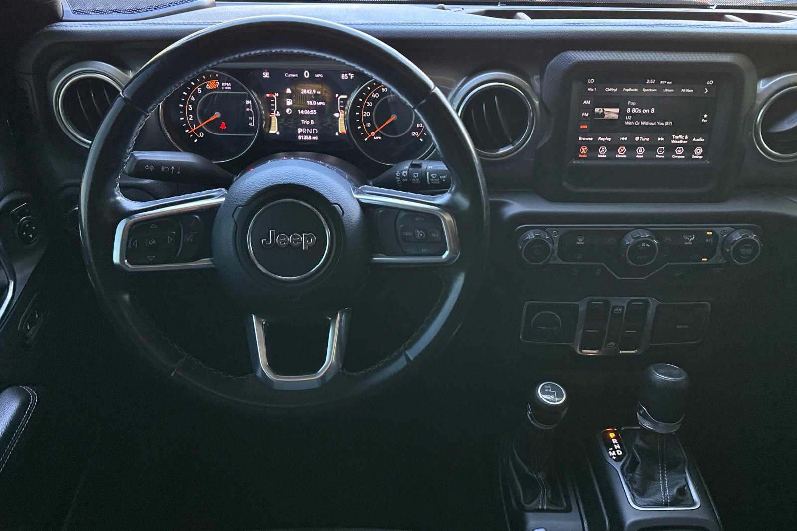 Used 2020 Jeep Wrangler Unlimited Sahara AWD/4WD image 11