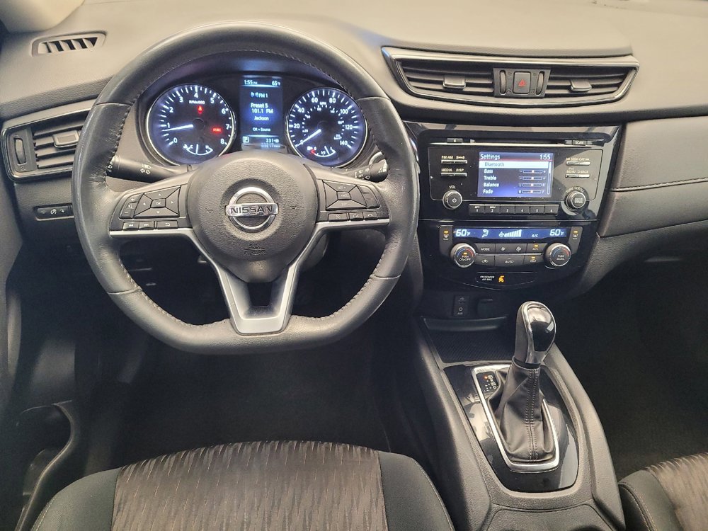 Used 2017 Nissan Rogue SV w/ Midnight Edition Package image 22